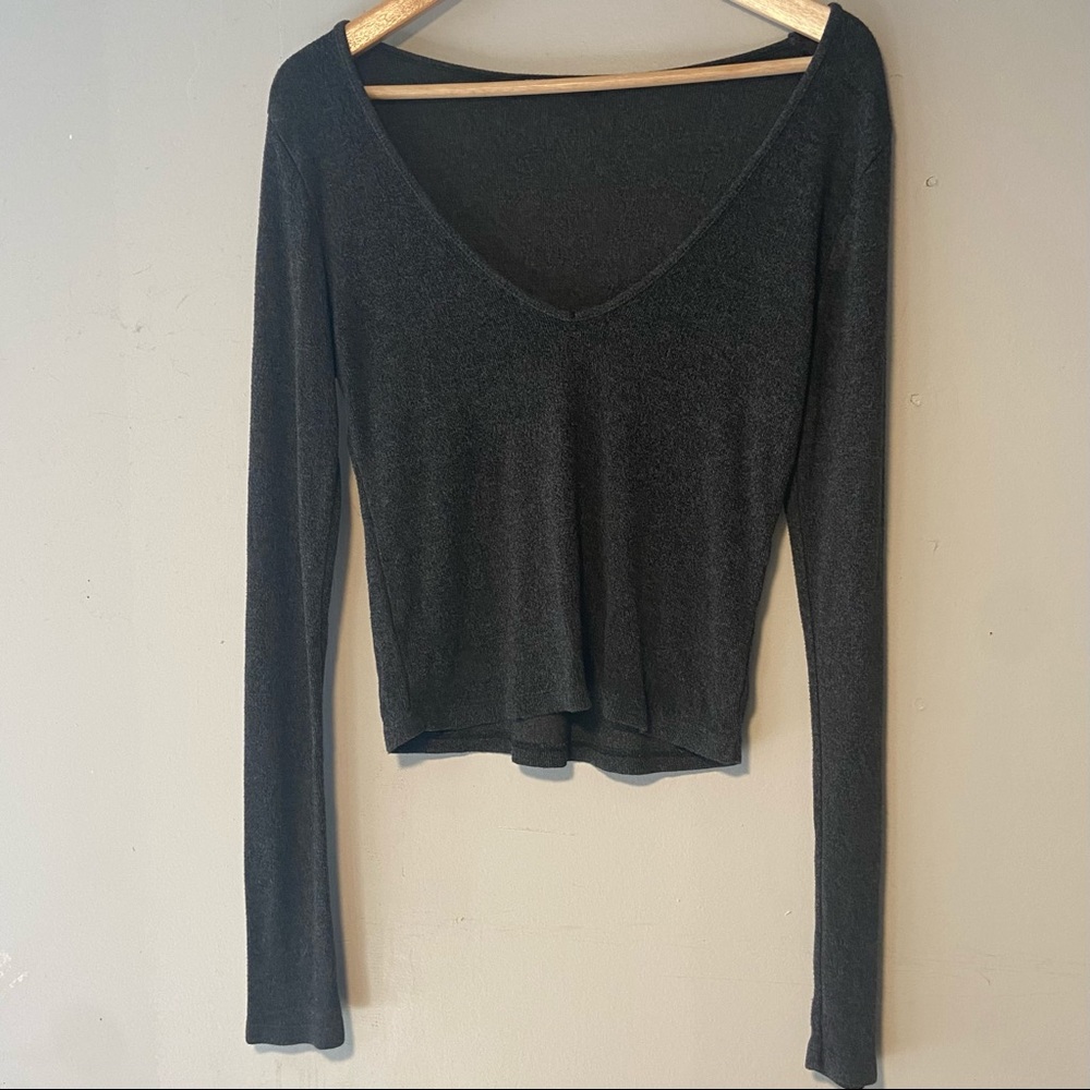 Brandy Melville Dark Gray Long Sleeve Cropped V-Neck